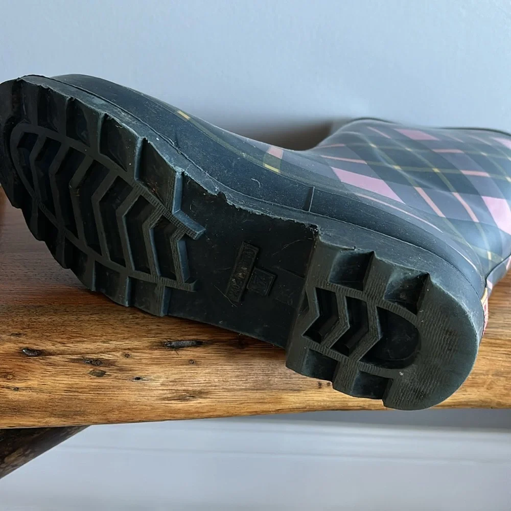 Bit & Bridle plaid rubber boots